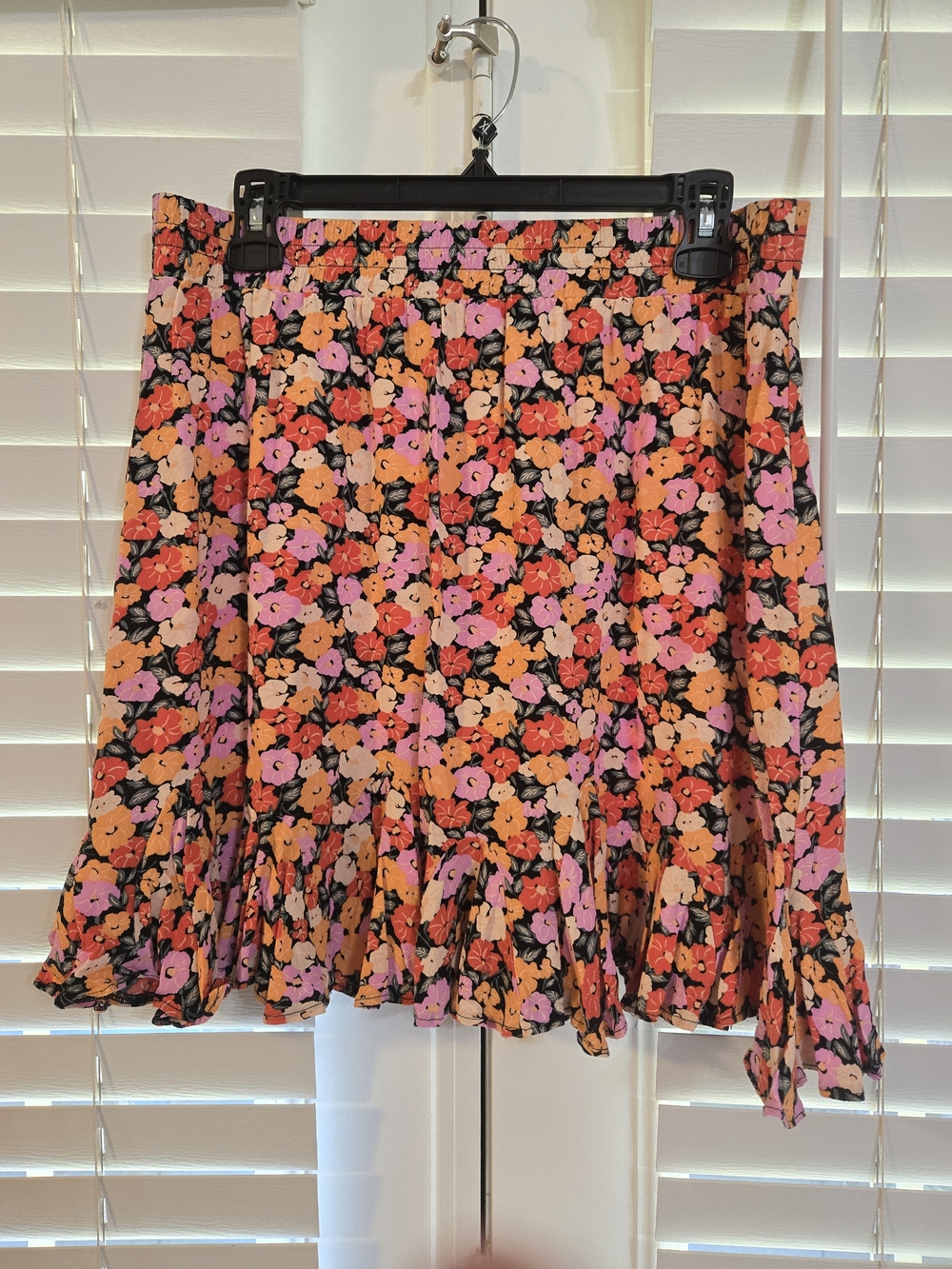 LOFT Skirt with Ruffle Hem Sz Large
